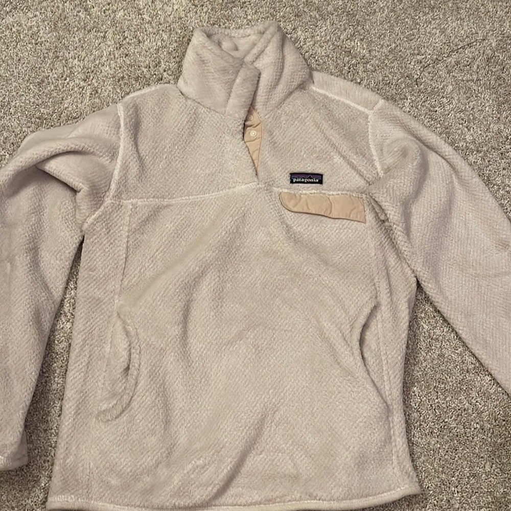 Cream colored Patagonia fleece
